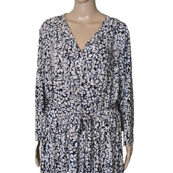 Lane Bryant Black Floral Crossover Floral Fit N Flare Dress size 22-24 - Picture 4 of 9